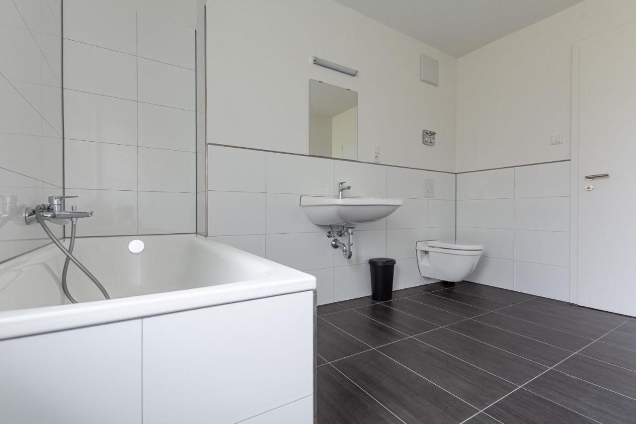 T&K Apartments - Bergisch Gladbach - 3 Comfortable Apartments - 18 Min To Fair Messe Cologne Buitenkant foto